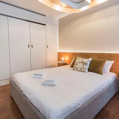 Stunning Penthouse With The Views By Lovelystay * 리스본