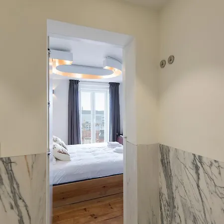 Lovelystay - Stunning Penthouse With The Views *