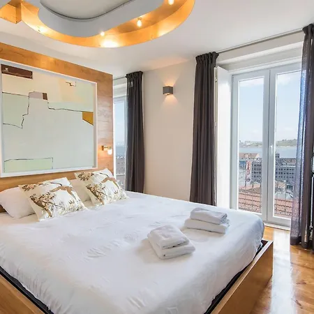 Stunning Penthouse With The Views By Lovelystay * Лиссабон